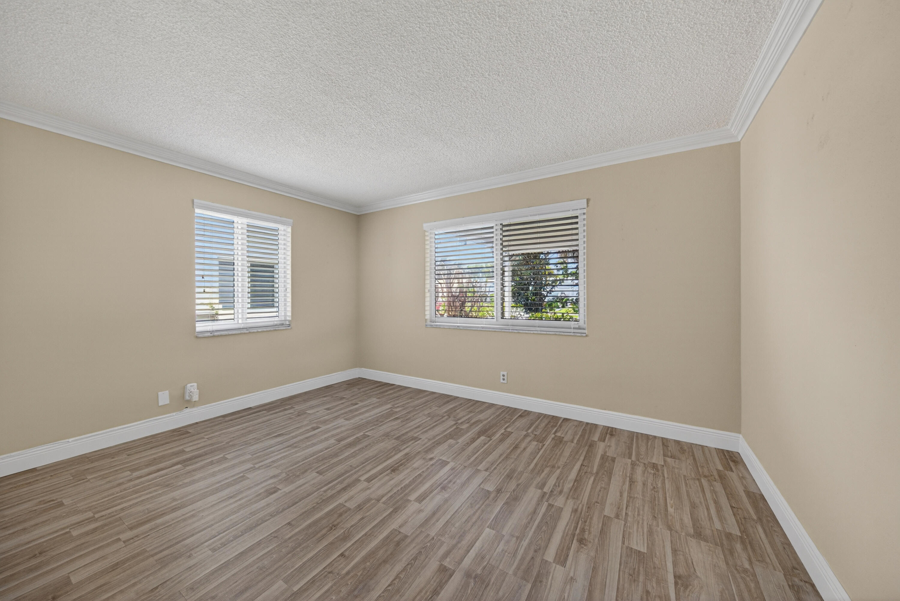 LEISUREVILLE SECOND SEC - Residential