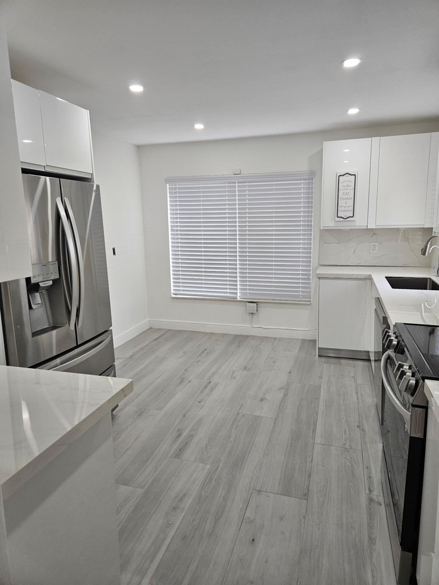 LEISUREVILLE SECOND SEC - Residential