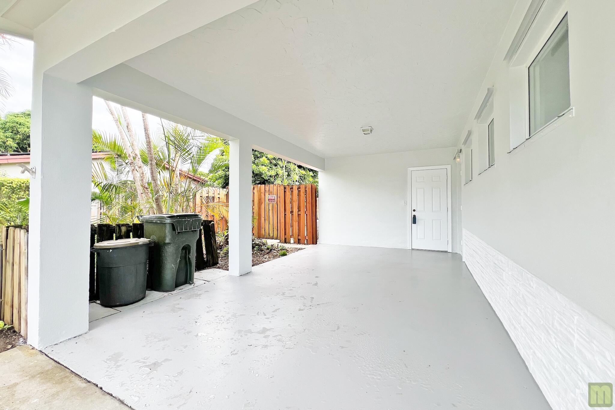 3831 NW 11TH Street
