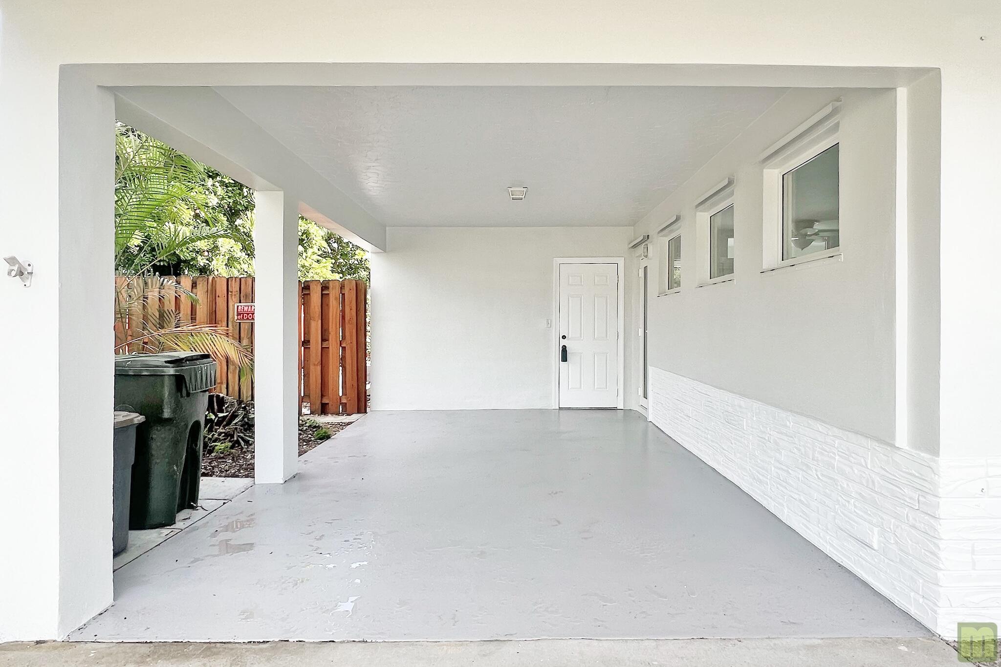 3831 NW 11TH Street
