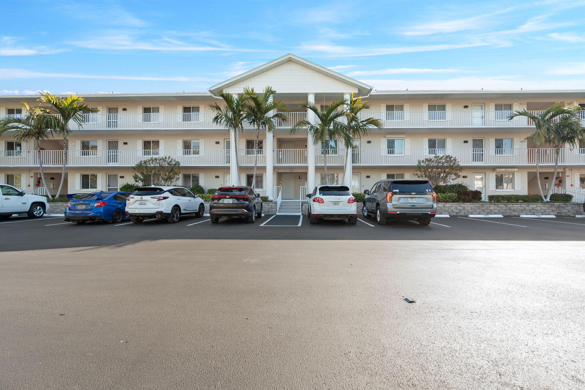 NAPLES SANDPIPER BAY CLUB A CONDO - Residential