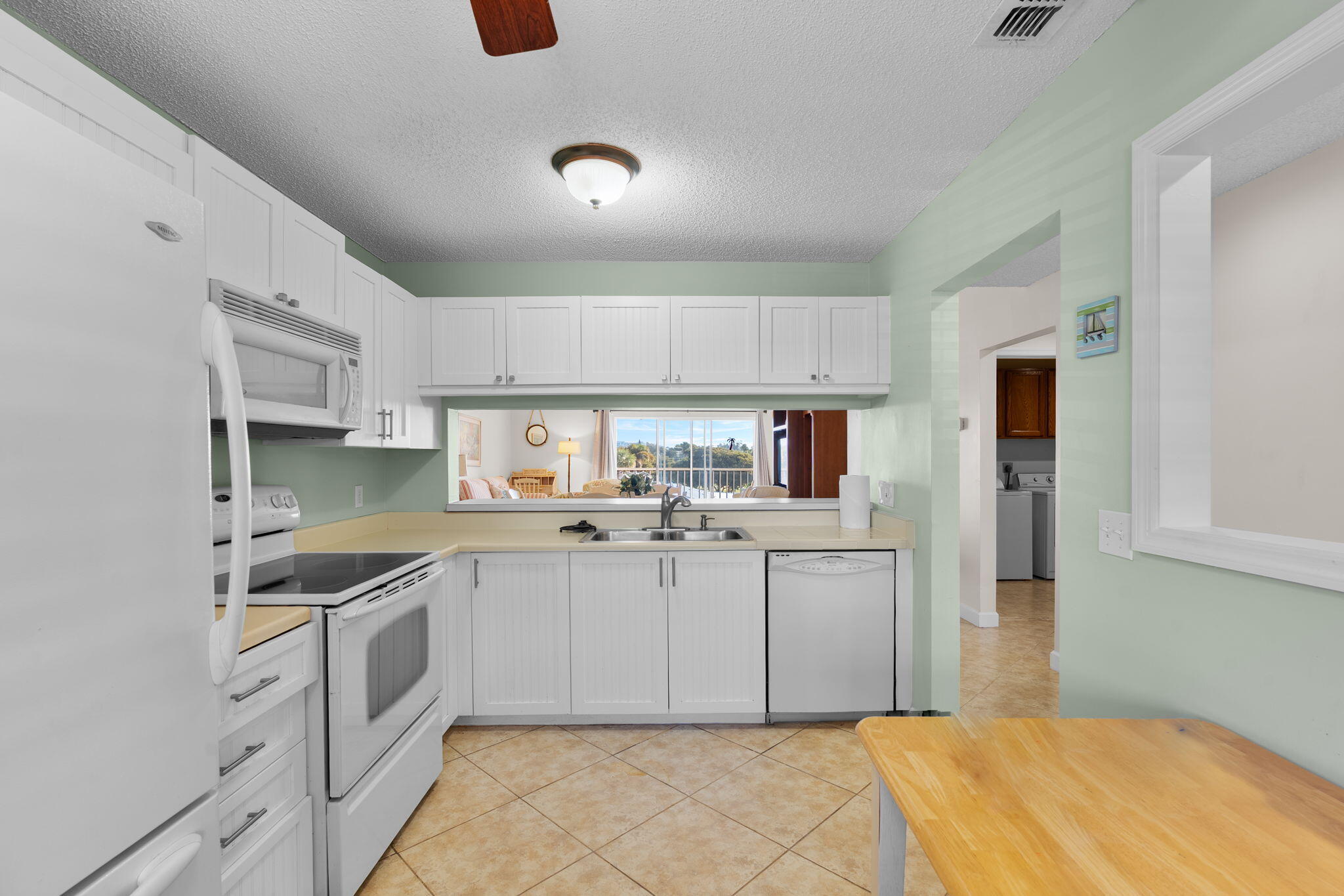 NAPLES SANDPIPER BAY CLUB A CONDO - Residential