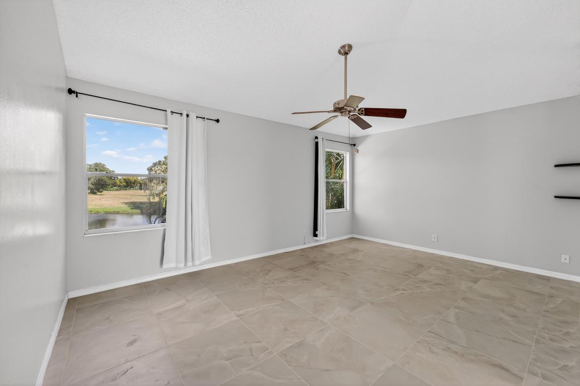 FAIRWAY COVE OF WELLINGTON - Residential