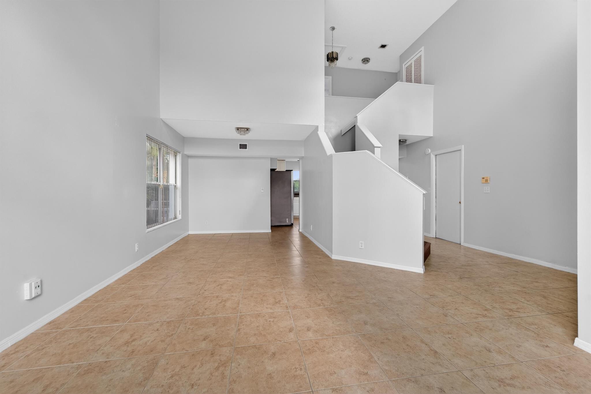 FAIRWAY COVE OF WELLINGTO - Residential