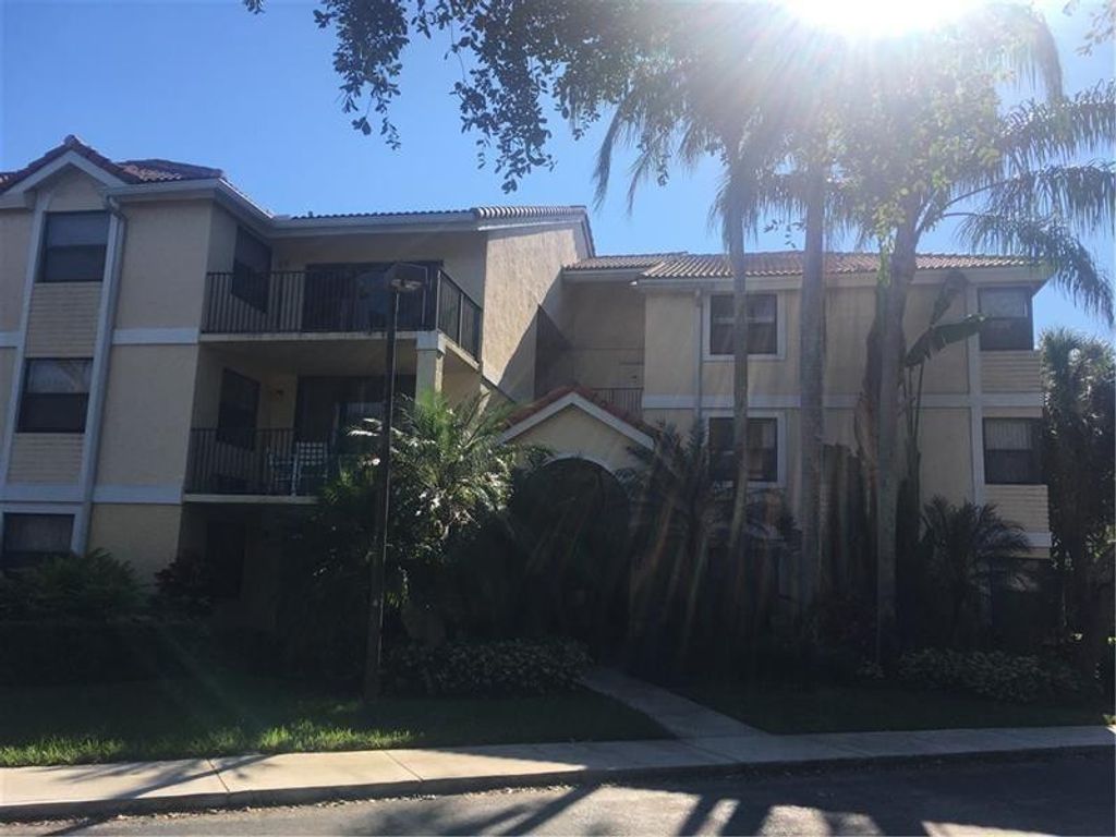 Photo of 10131 W Sunrise Boulevard #206, Plantation, FL 33322 (MLS # B26030036)