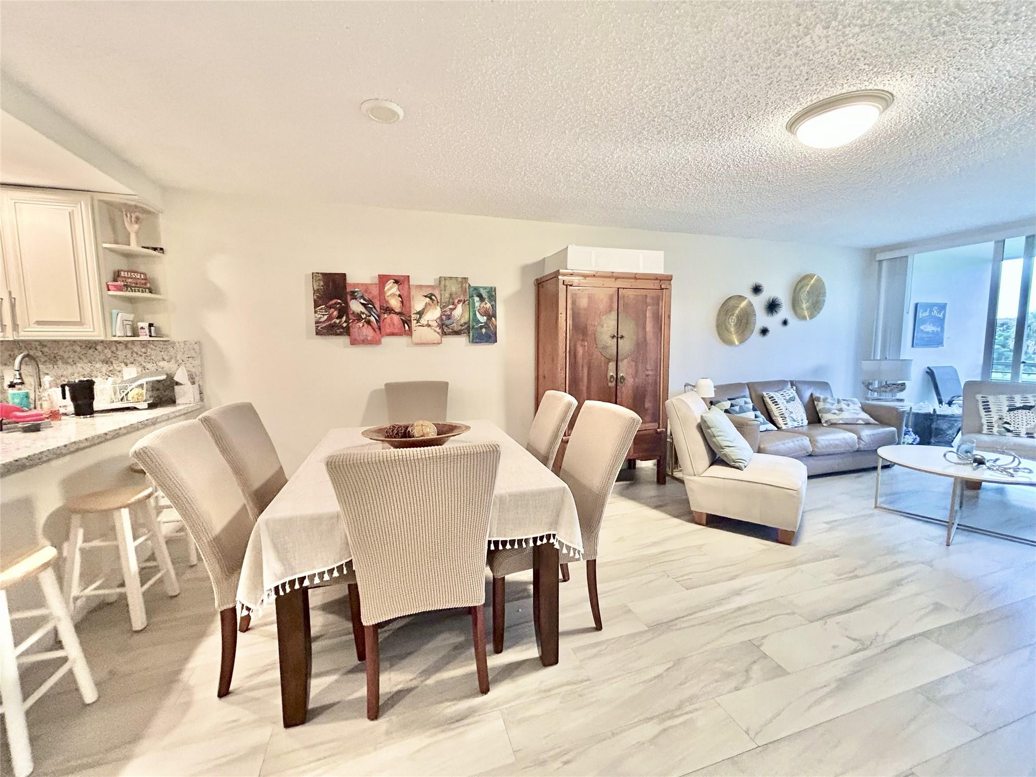 No 70 Palm-Aire Country C - Residential Lease