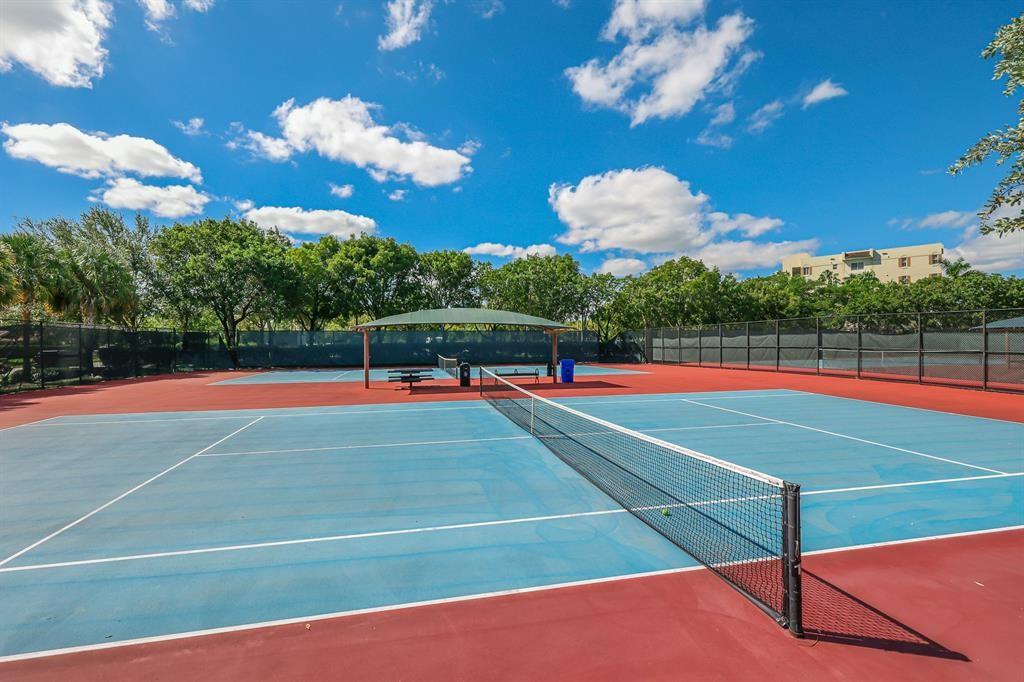 No 70 Palm-Aire Country C - Residential Lease