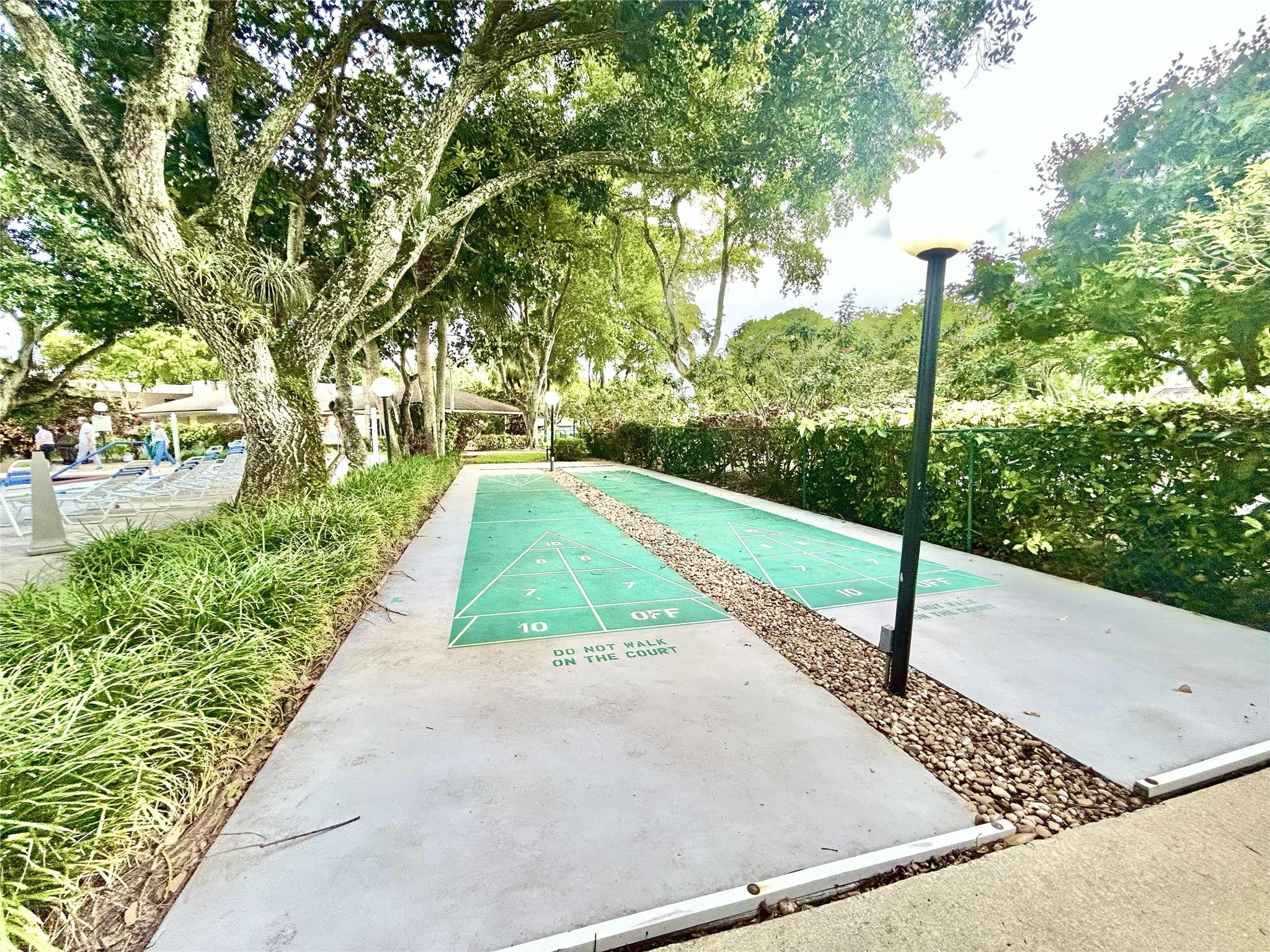 No 70 Palm-Aire Country C - Residential Lease