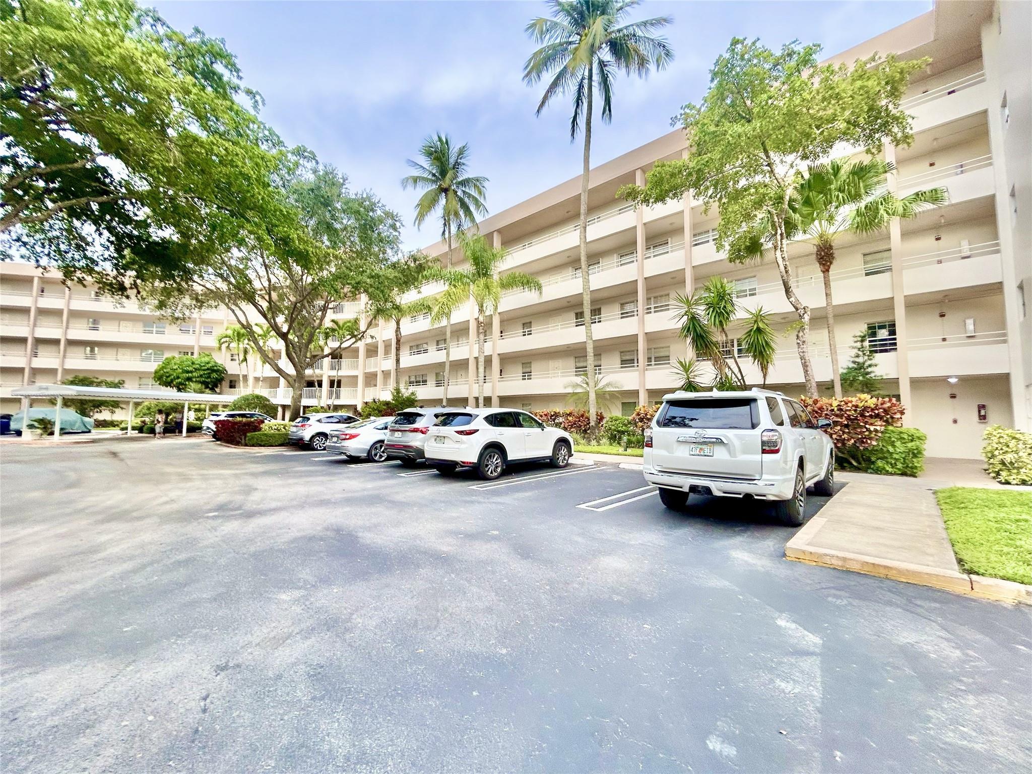 No 70 Palm-Aire Country C - Residential Lease