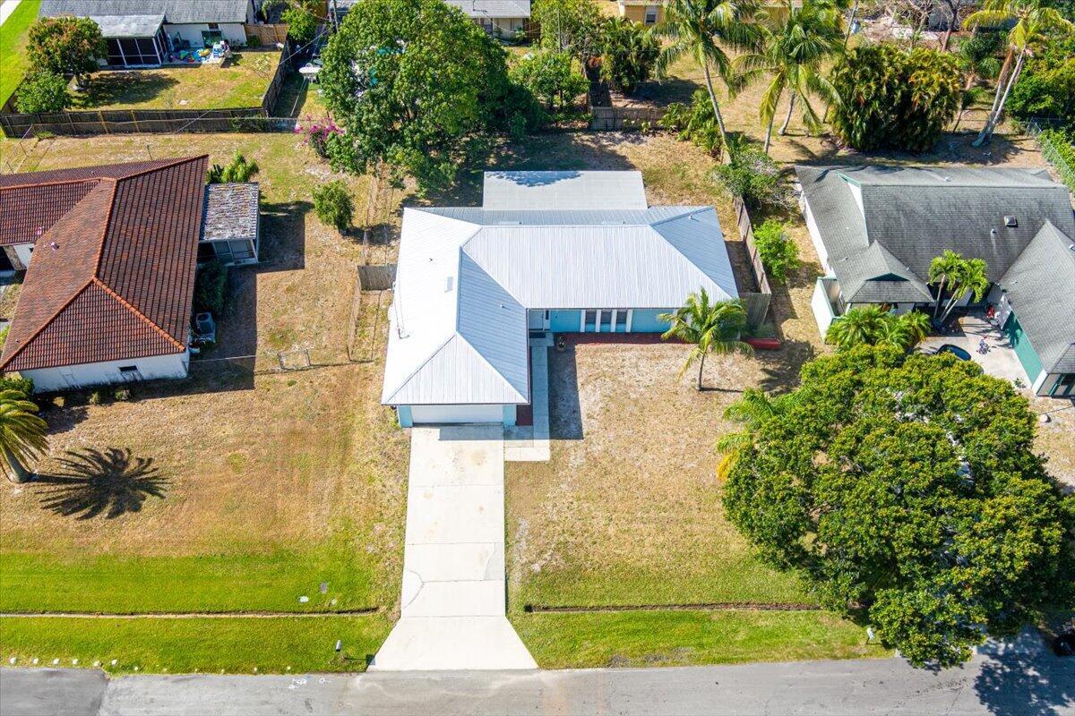782 SE Browning Avenue