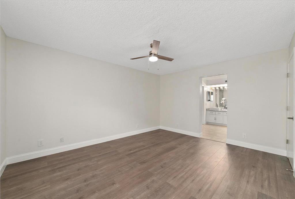 CARRIAGE HOUSES I CONDO - Residential Lease