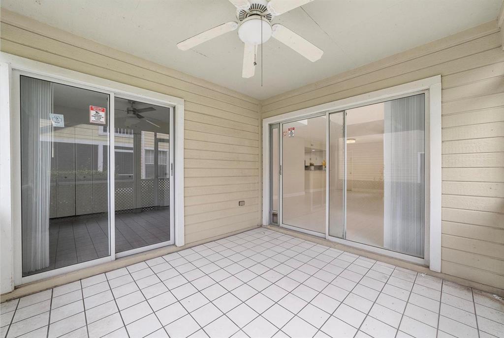 CARRIAGE HOUSES I CONDO - Residential Lease