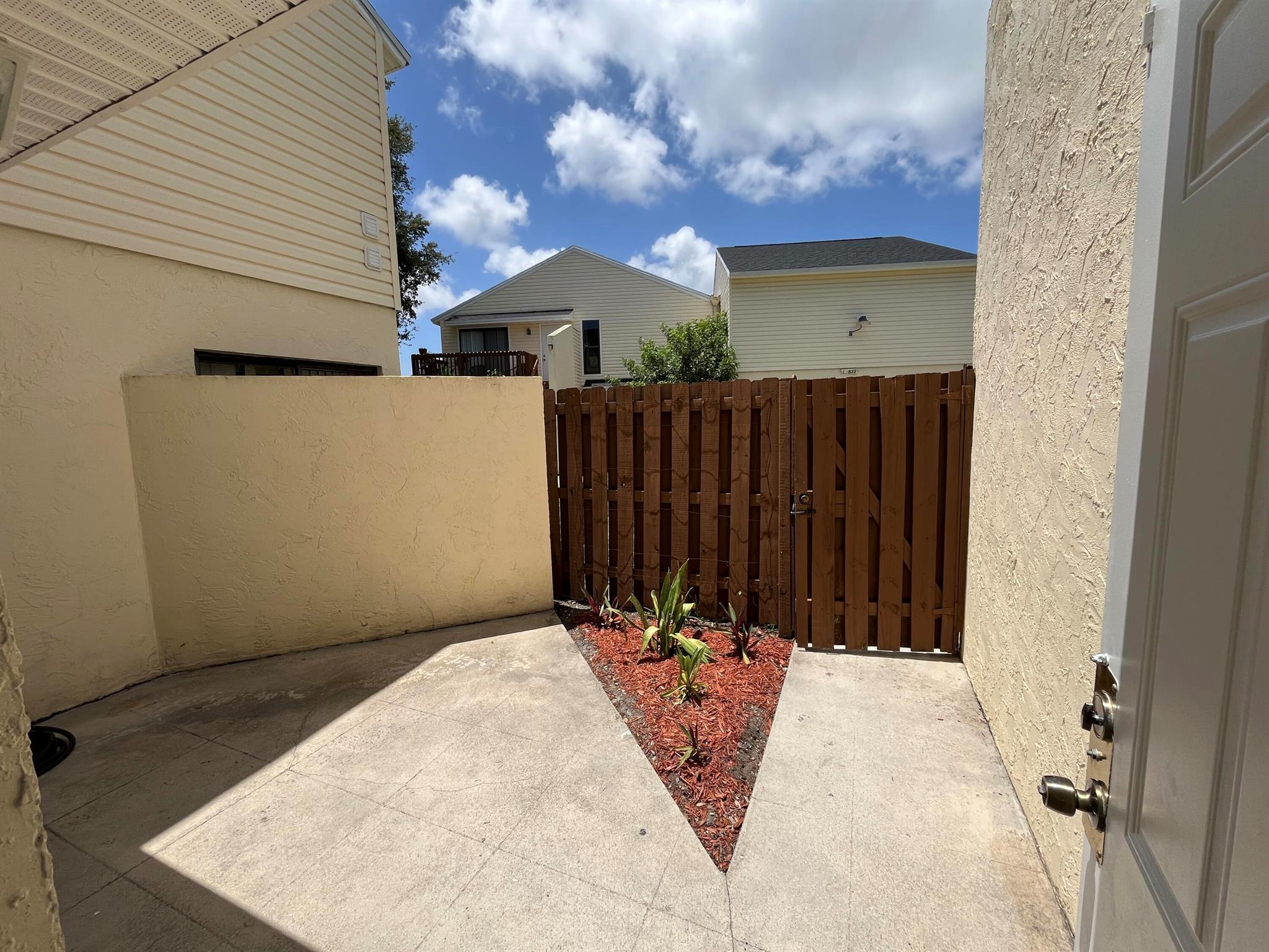 EDEN PLACE CONDO - Residential Lease