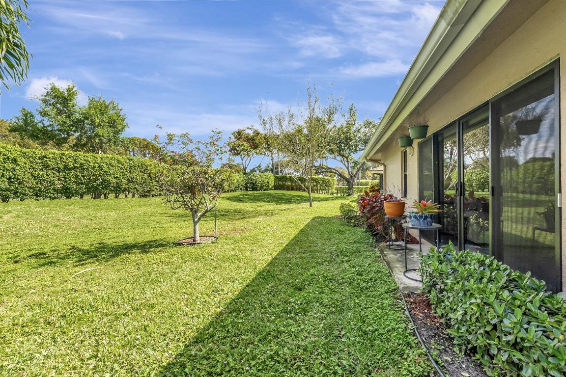 WHISPER WALK/PARKSHORE - Residential