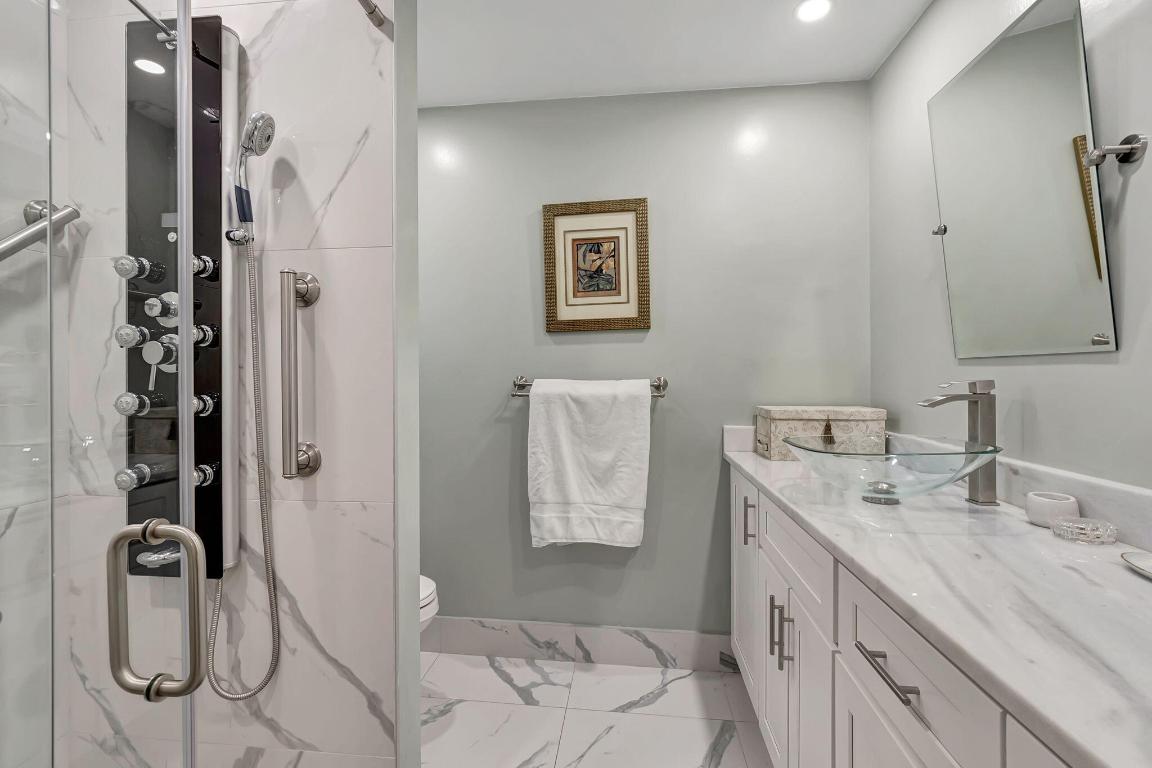 WHISPER WALK/PARKSHORE - Residential