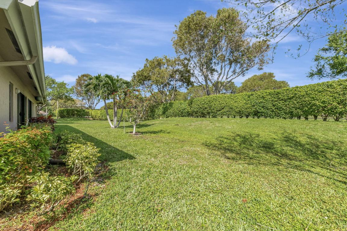 WHISPER WALK/PARKSHORE - Residential