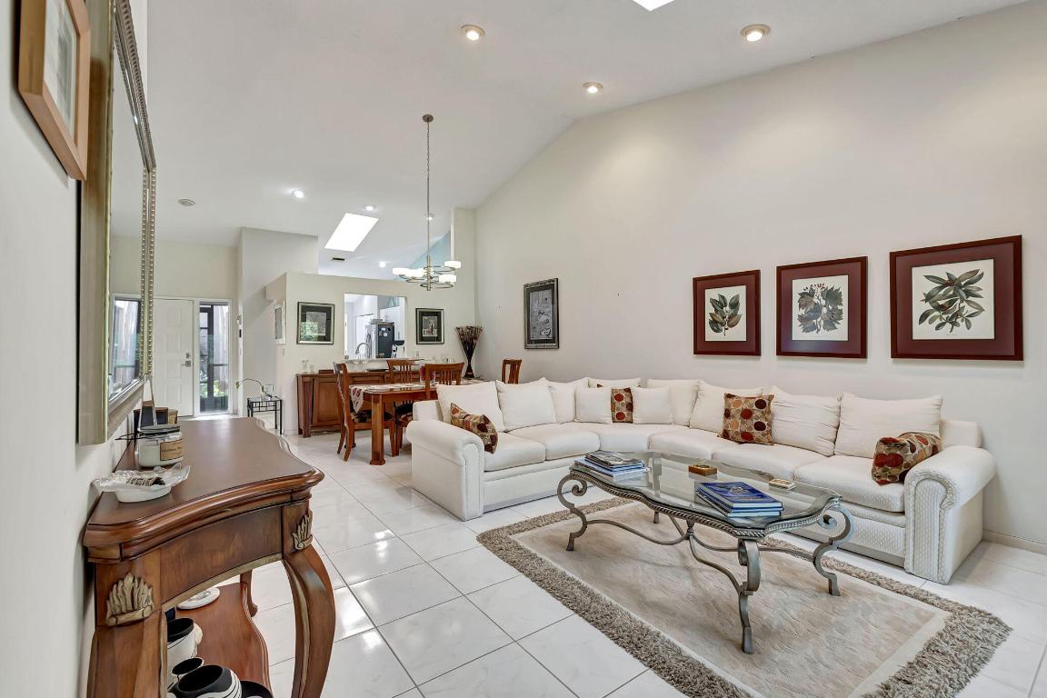 WHISPER WALK/PARKSHORE - Residential