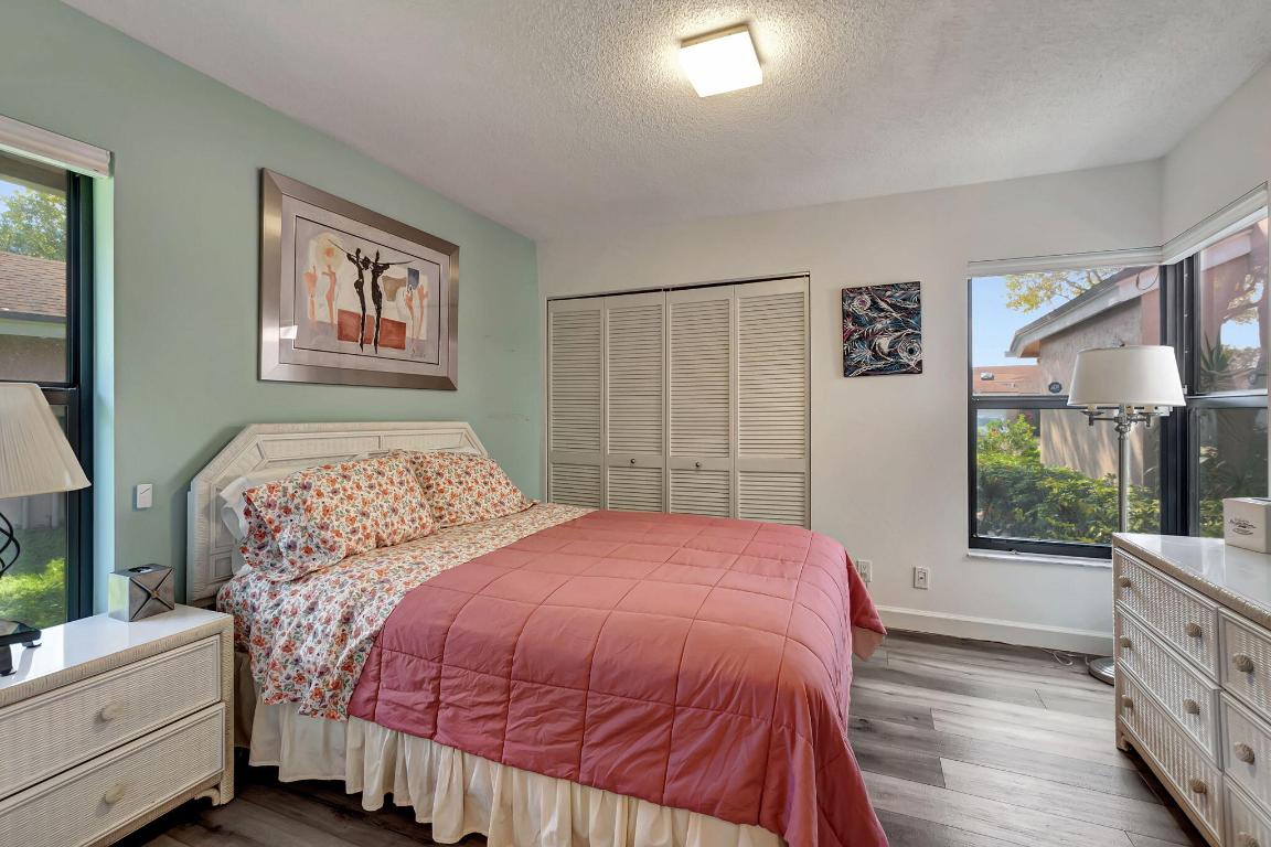 WHISPER WALK/PARKSHORE - Residential