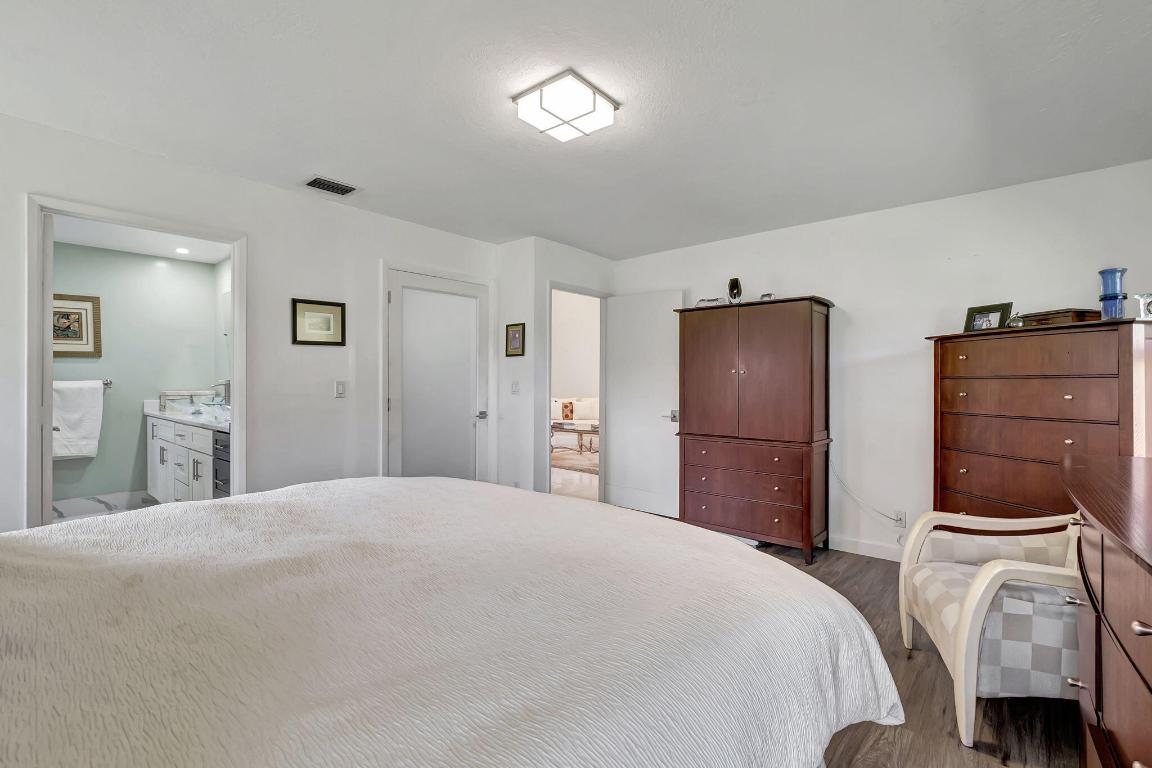 WHISPER WALK/PARKSHORE - Residential