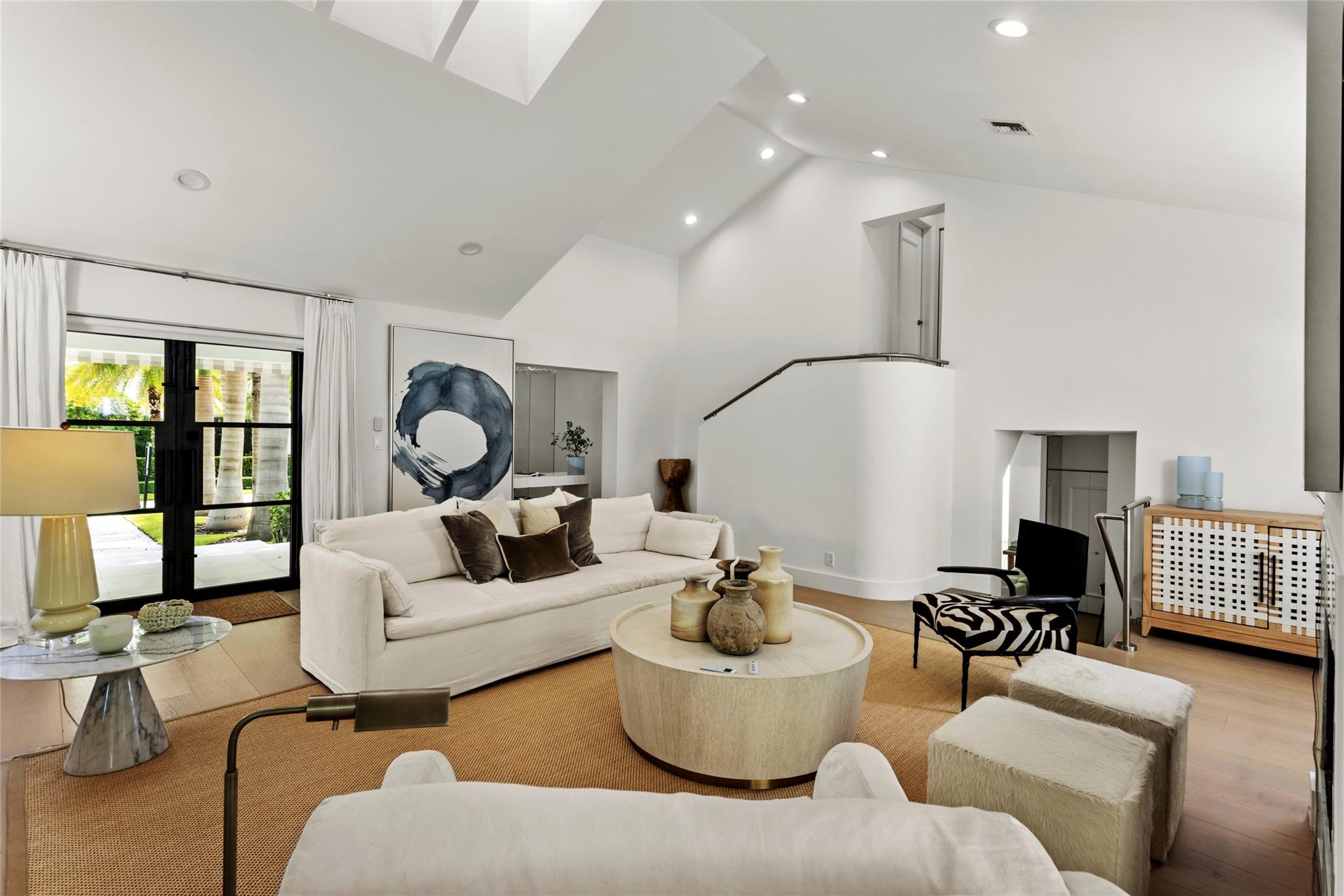 VENICE RESUB IN BLKS 3 & - Residential