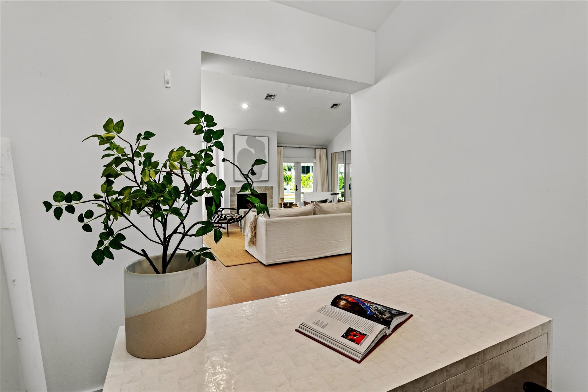 VENICE RESUB IN BLKS 3 & - Residential