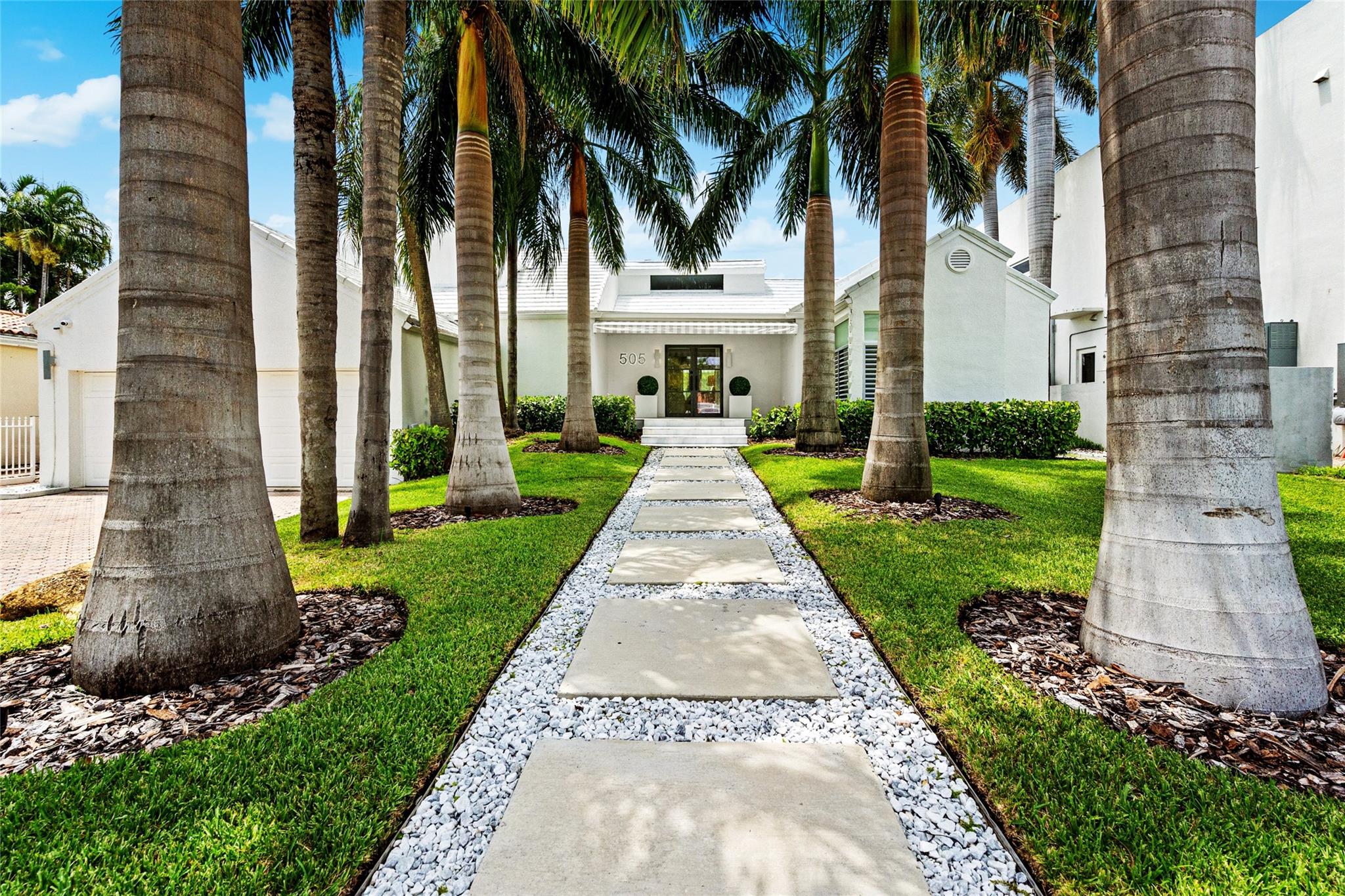 VENICE RESUB IN BLKS 3 & - Residential