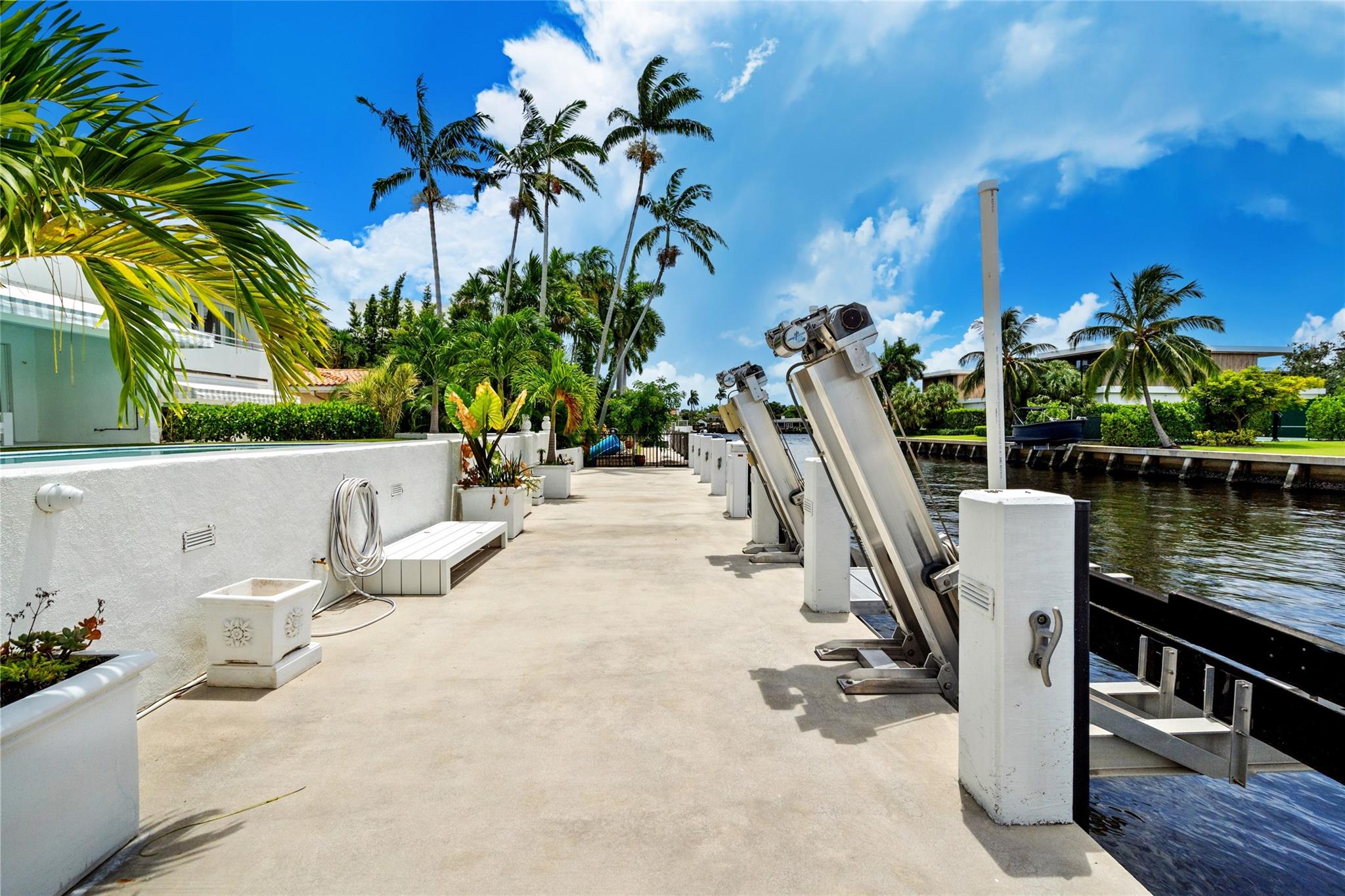 VENICE RESUB IN BLKS 3 & - Residential