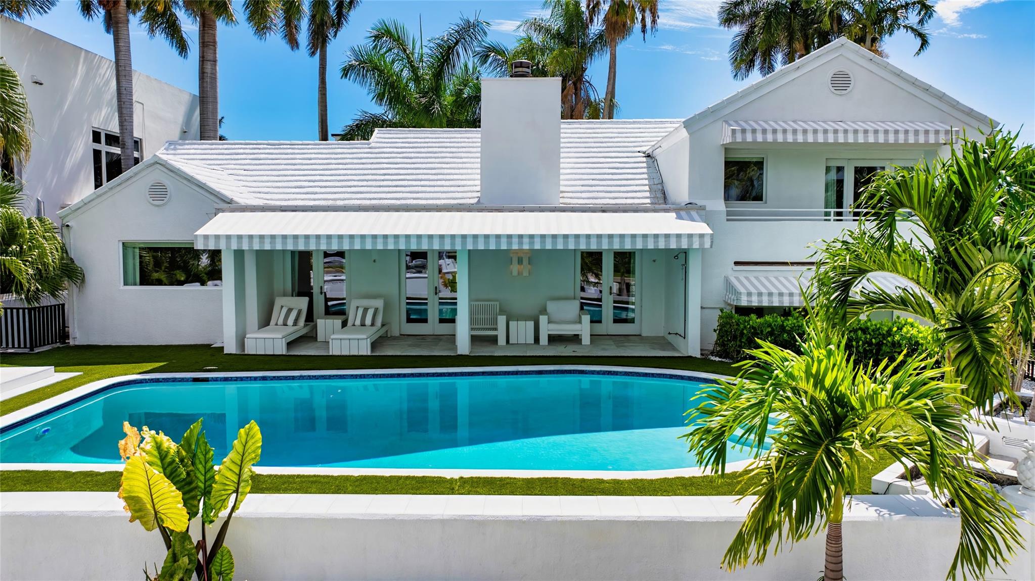 VENICE RESUB IN BLKS 3 & - Residential