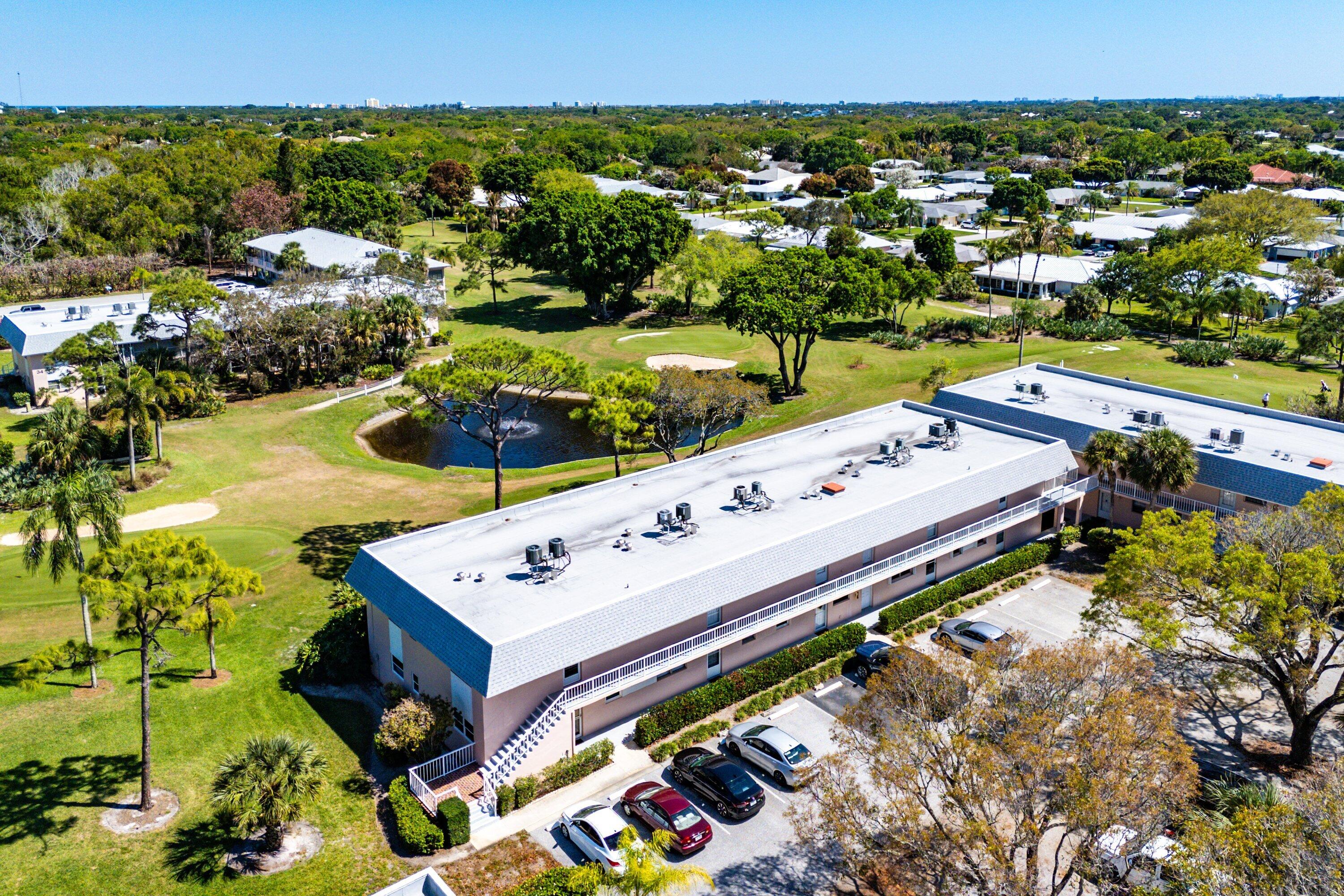 THE LITTLE CLUB CONDO - Residential