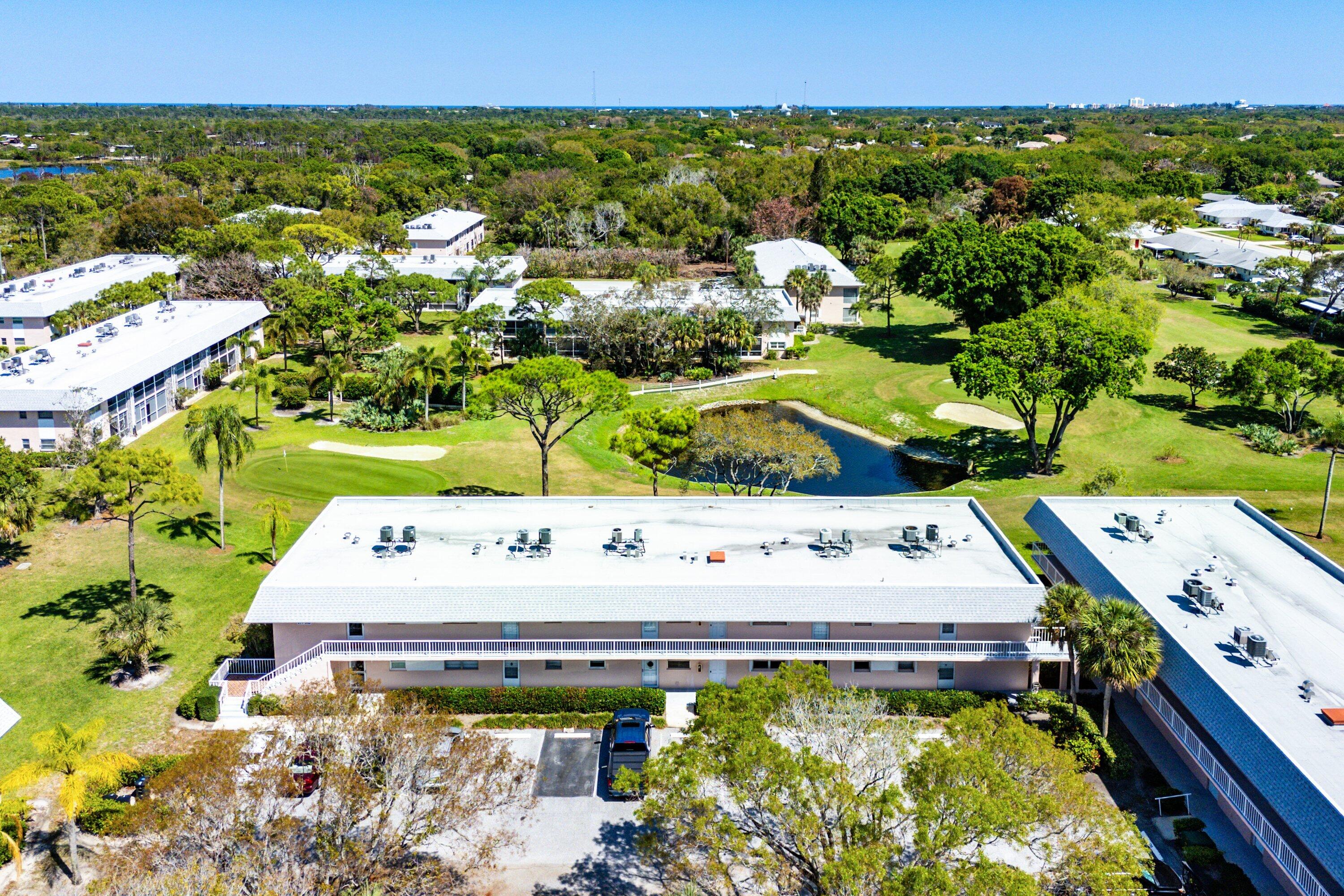 THE LITTLE CLUB CONDO - Residential