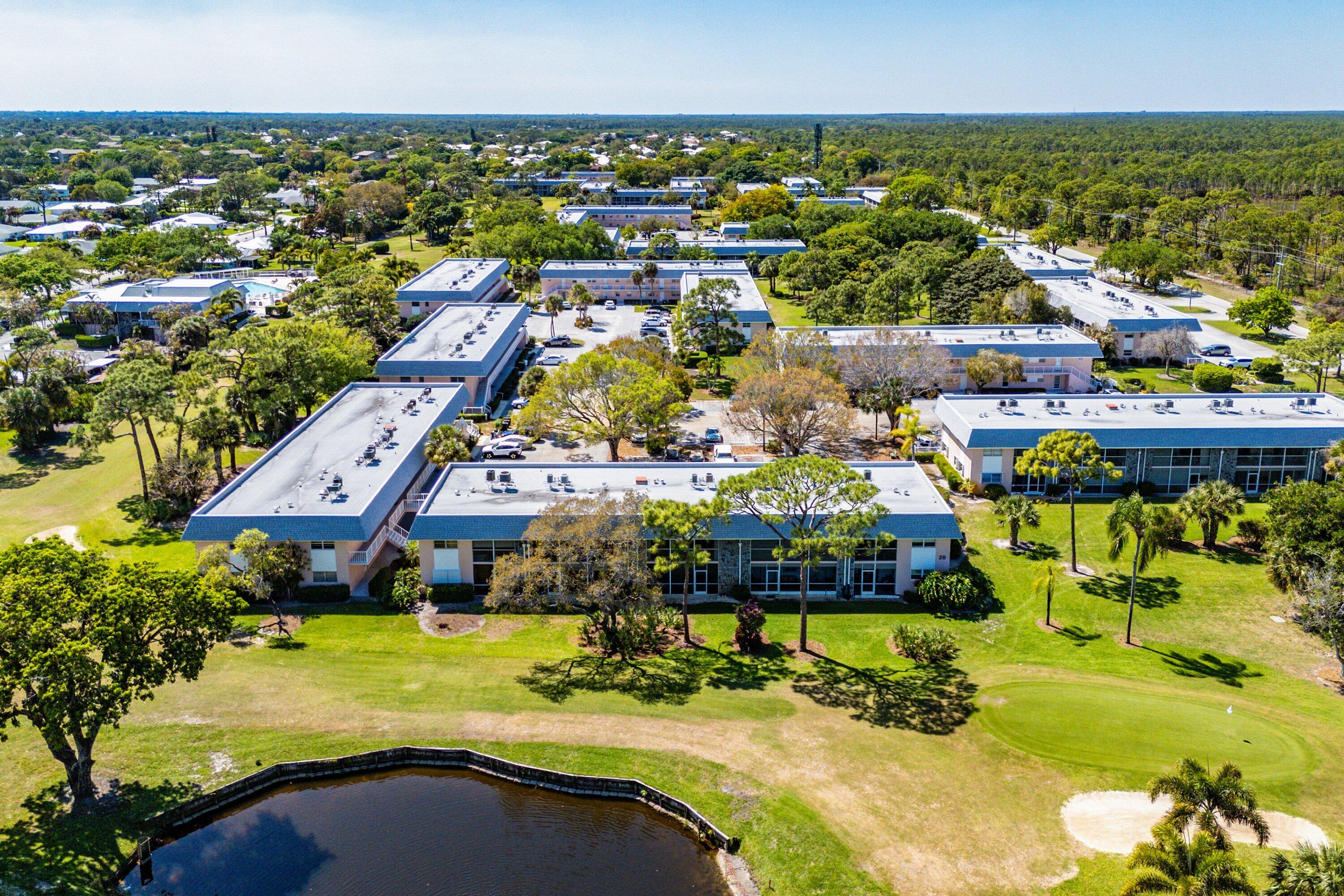 THE LITTLE CLUB CONDO - Residential