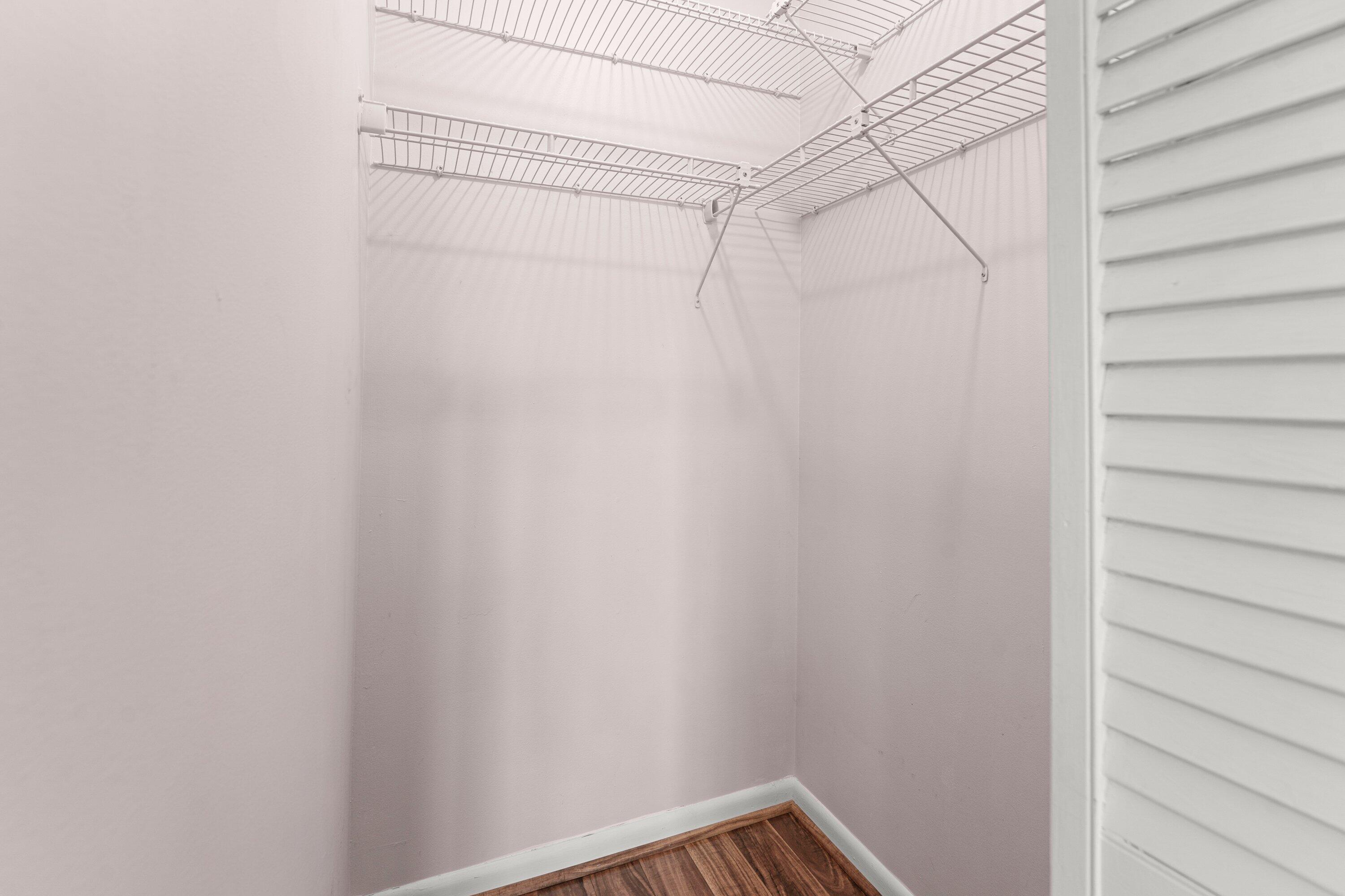 THE LITTLE CLUB CONDO - Residential