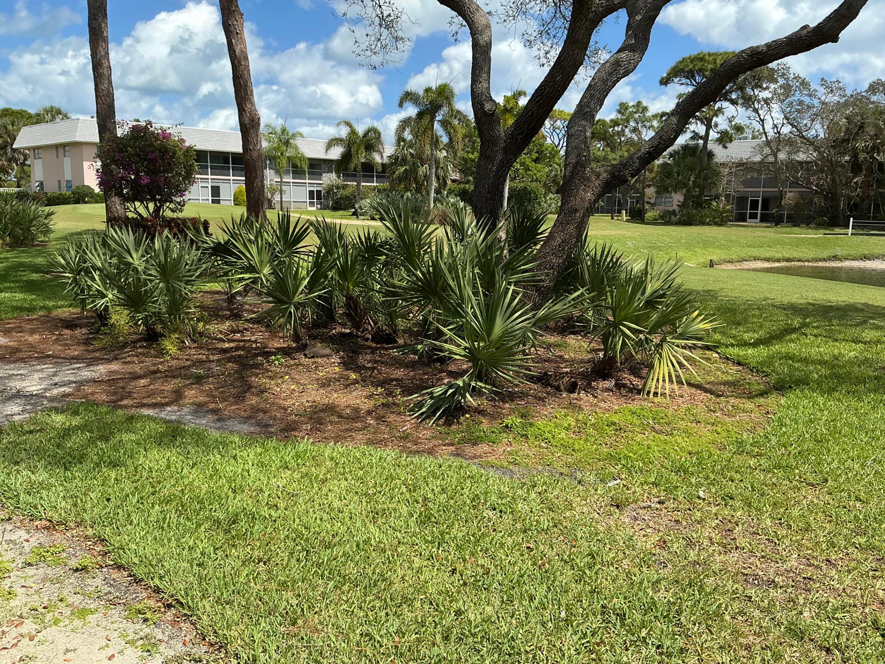 THE LITTLE CLUB CONDO - Residential