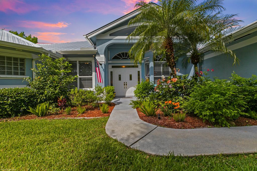 Photo of 903 SW Keats Avenue, Palm City, FL 34990 (MLS # R10790227)