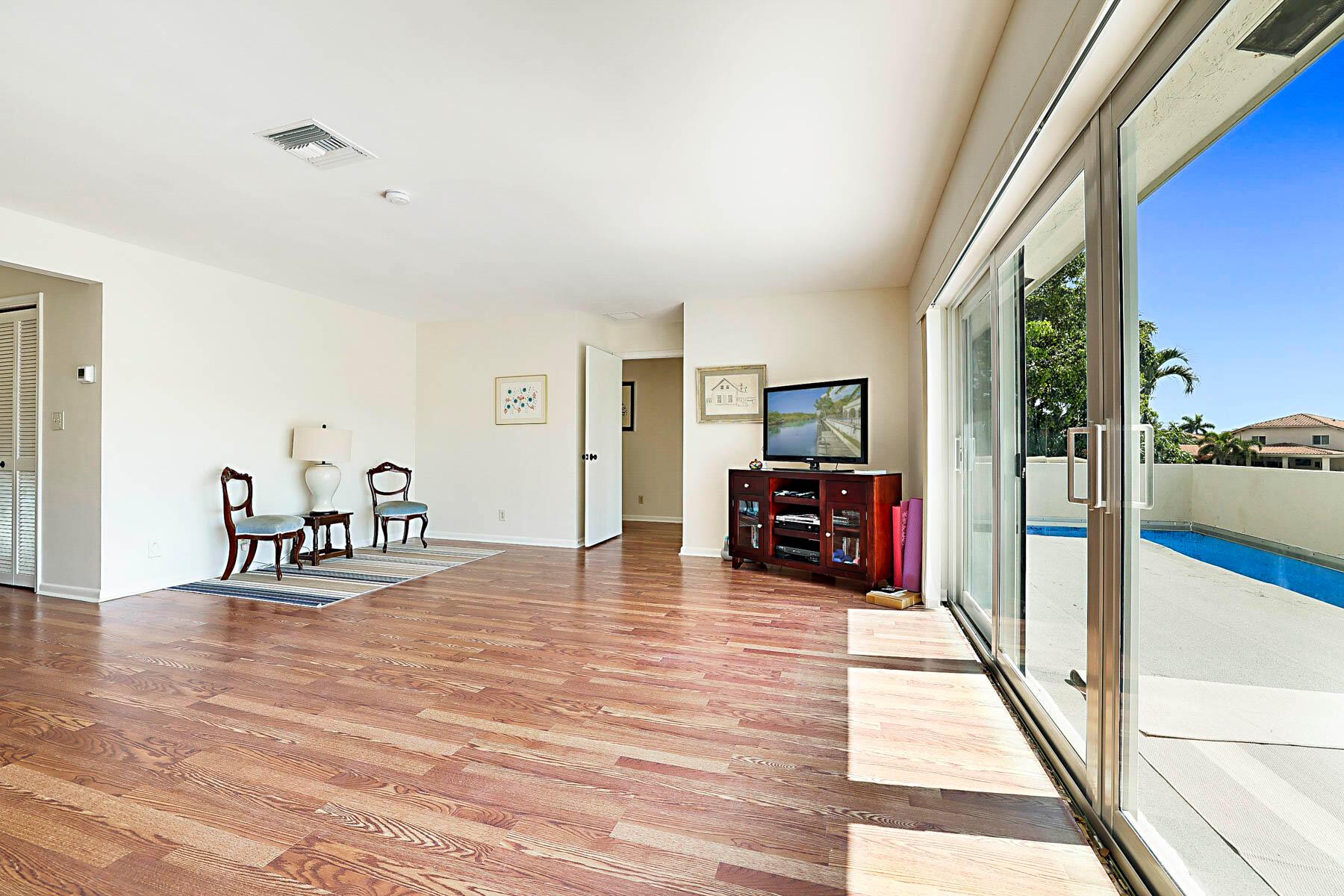 CARRIAGE HILL - Residential