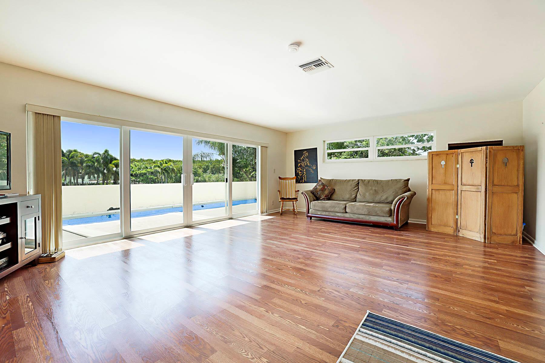 CARRIAGE HILL - Residential