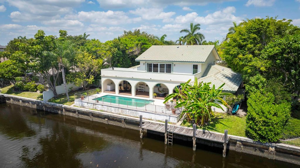 Photo of 1520 SW 6th Avenue, Boca Raton, FL 33486 (MLS # R11091278)