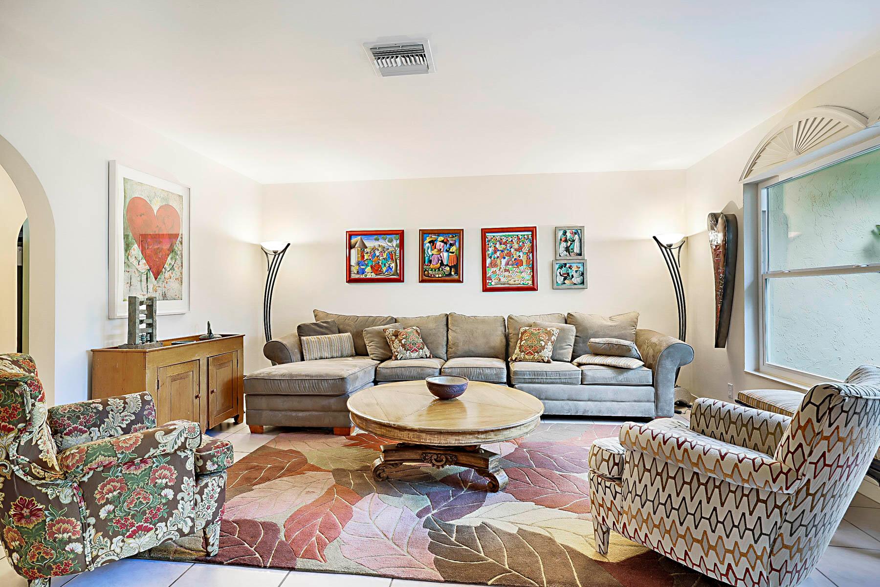 CARRIAGE HILL - Residential