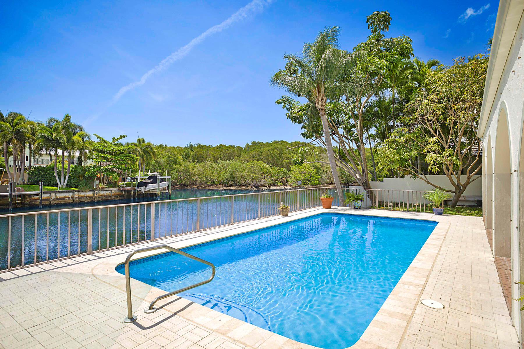 CARRIAGE HILL - Residential