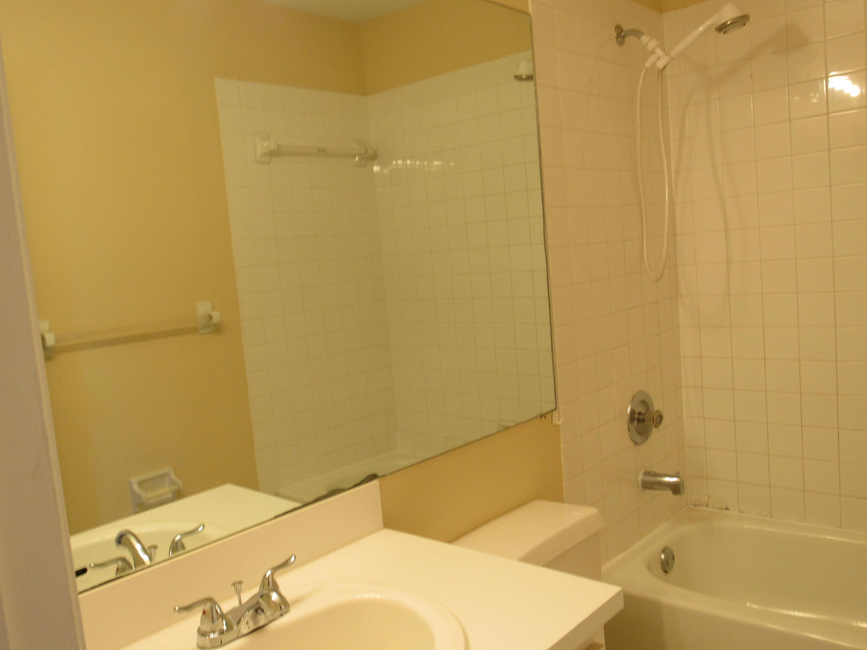 CANALAKE REPLAT - Residential Lease