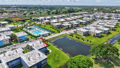 Tiny photo for 265 Burgundy #F, Delray Beach, FL 33484 (MLS # B26038693)