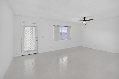 Tiny photo for 265 Burgundy #F, Delray Beach, FL 33484 (MLS # B26038693)