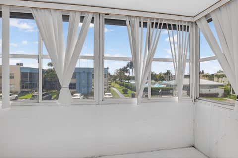 Tiny photo for 265 Burgundy #F, Delray Beach, FL 33484 (MLS # B26038693)