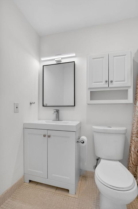 Tiny photo for 265 Burgundy #F, Delray Beach, FL 33484 (MLS # B26038693)
