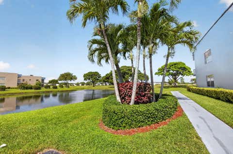 Tiny photo for 265 Burgundy #F, Delray Beach, FL 33484 (MLS # B26038693)