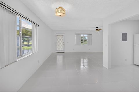 Tiny photo for 265 Burgundy #F, Delray Beach, FL 33484 (MLS # B26038693)