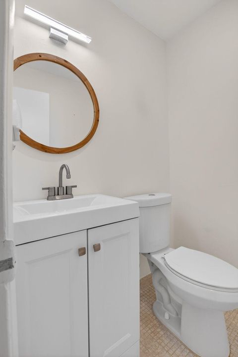 Tiny photo for 265 Burgundy #F, Delray Beach, FL 33484 (MLS # B26038693)