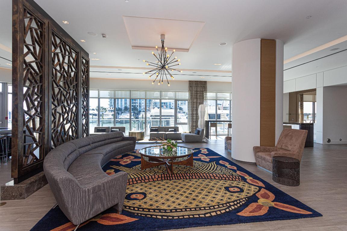 MARINA PALMS RESIDENCES NORTH CONDO - Residential