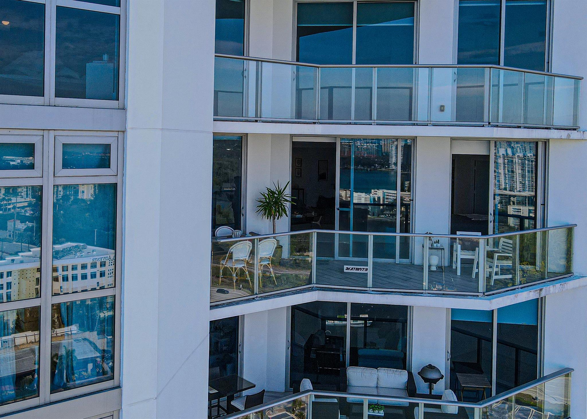 MARINA PALMS RESIDENCES N - Residential