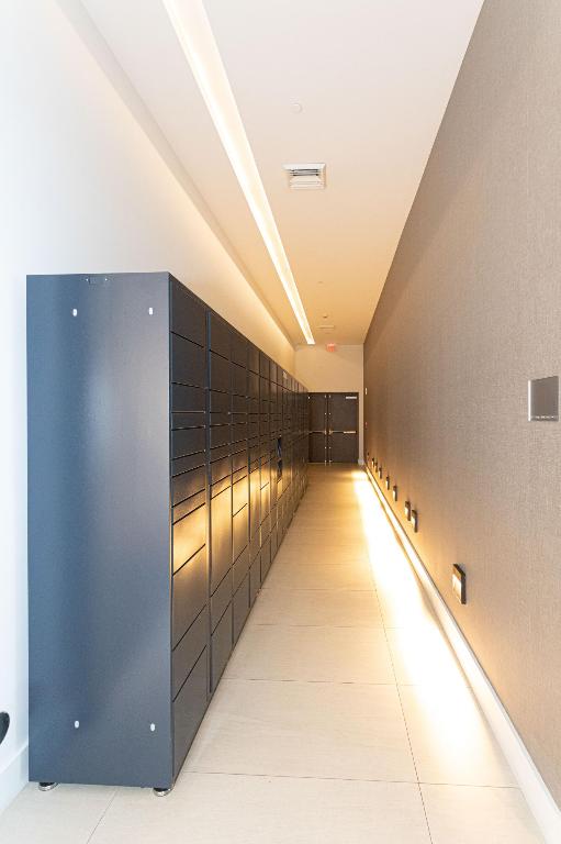 MARINA PALMS RESIDENCES NORTH CONDO - Residential